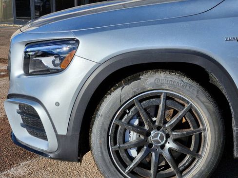 New 2025 Mercedes-Benz GLB 35 AMG 4MATIC image 9