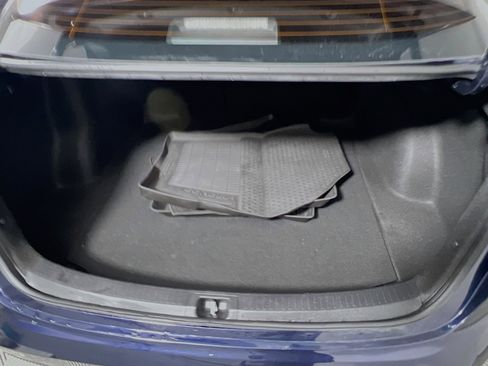 Used 2024 Toyota Corolla LE FWD image 34