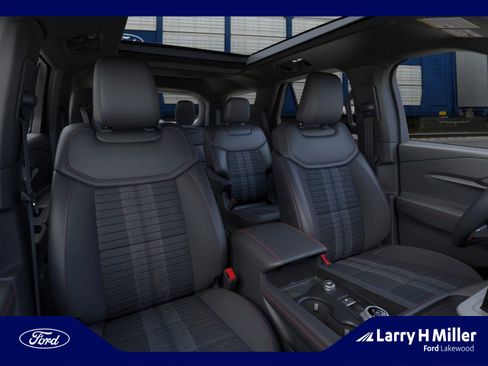 New 2026 Ford Explorer ST-Line w/ ST-Line Street Pack image 10