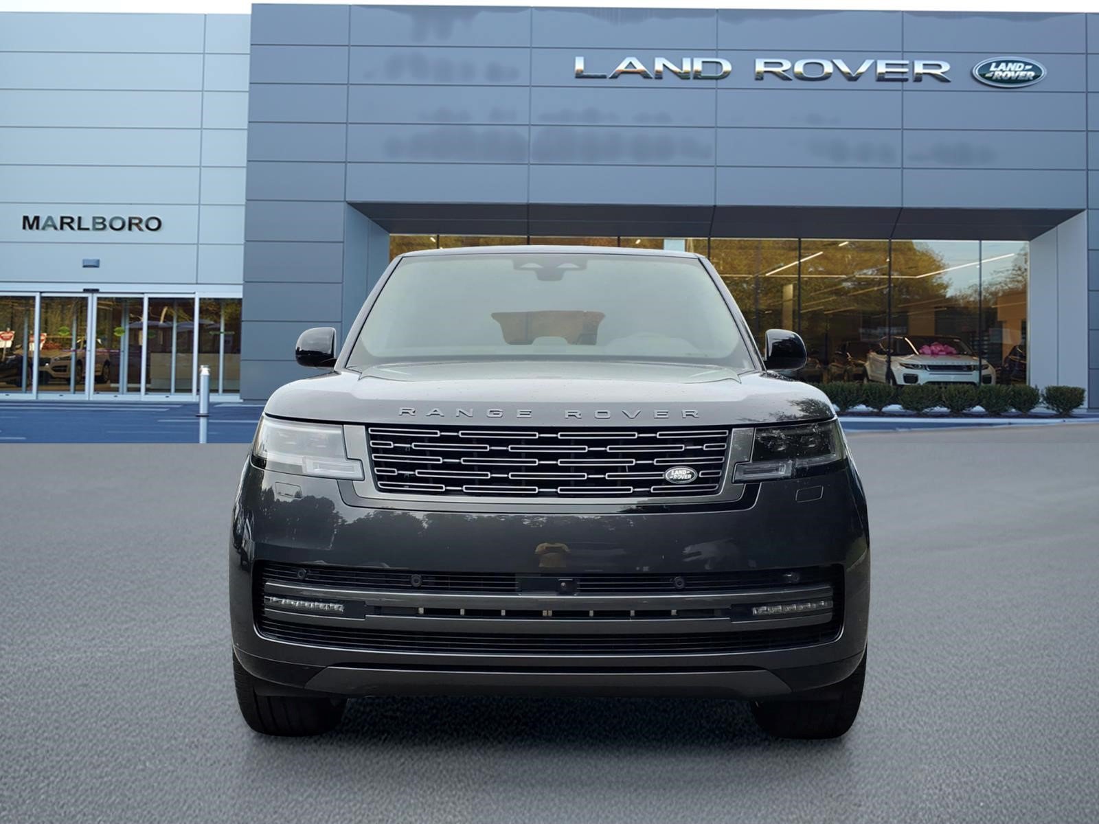 New 2027 Land Rover Range Rover Long Wheelbase SE AWD/4WD image 8