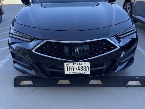 Certified 2023 Acura TLX w/ Technology Package image 2