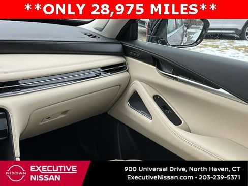 Used 2024 INFINITI QX60 Sensory image 25