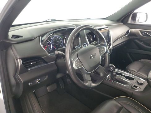 Used 2022 Chevrolet Traverse Premier w/ Redline Edition AWD/4WD image 11