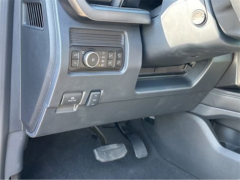 New 2026 Ford F250 Platinum image 34