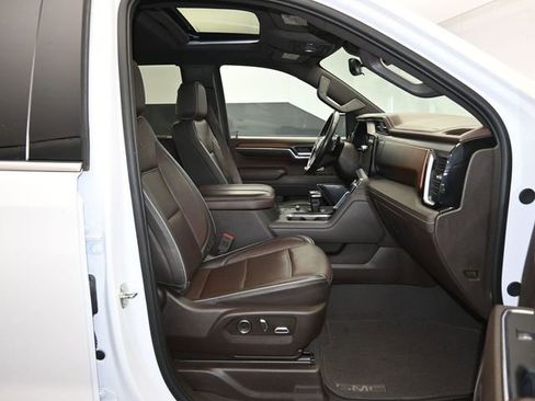 Used 2024 GMC Sierra 1500 Denali w/ Denali Reserve Package AWD/4WD image 45