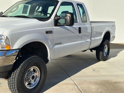 Used 2003 Ford F250 4x4 SuperCab Super Duty image 10