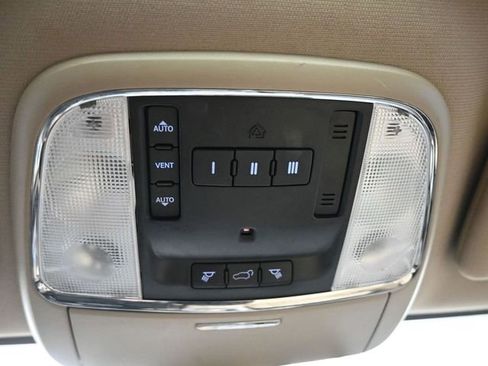 Used 2015 Jeep Grand Cherokee Limited image 19