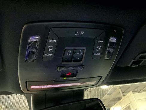 Certified 2025 Toyota Sienna XSE w/ XSE Plus Package AWD/4WD image 34