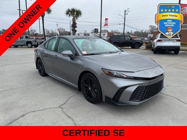 Used 2025 Toyota Camry SE FWD image 3