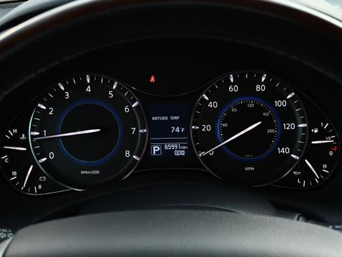 Used 2018 INFINITI QX80 2WD w/ Driver Assistance Package image 12