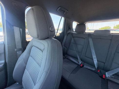 Used 2025 Chevrolet Equinox LT FWD image 40