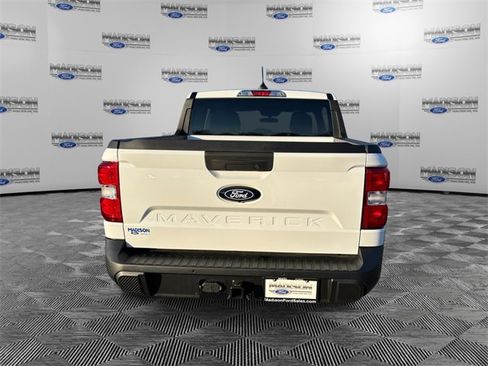 New 2025 Ford Maverick XLT w/ XLT Luxury Package image 4