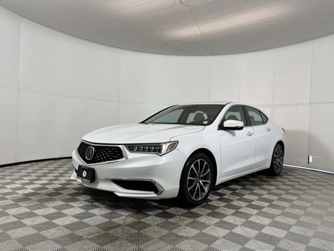 Used 2019 Acura TLX V6 SH-AWD image 3