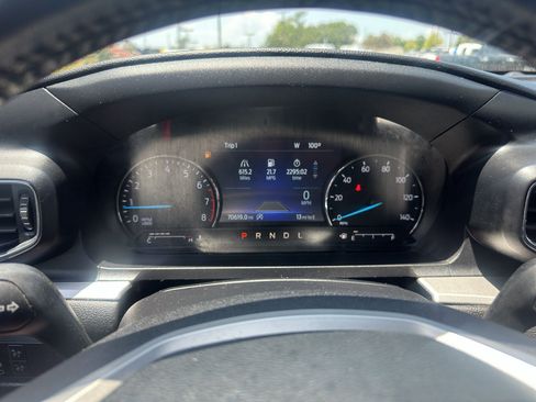 Used 2021 Ford Explorer XLT w/ Equipment Group 202A AWD/4WD image 25