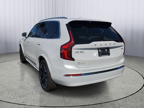 New 2026 Volvo XC90 T8 Core w/ Protection Package AWD/4WD image 2