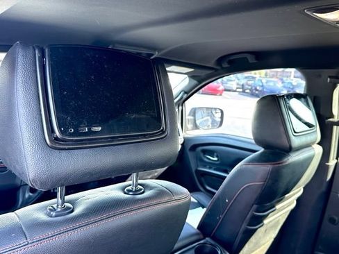 Used 2021 Nissan Titan PRO-4X w/ Pro-4x Convenience Package AWD/4WD image 27