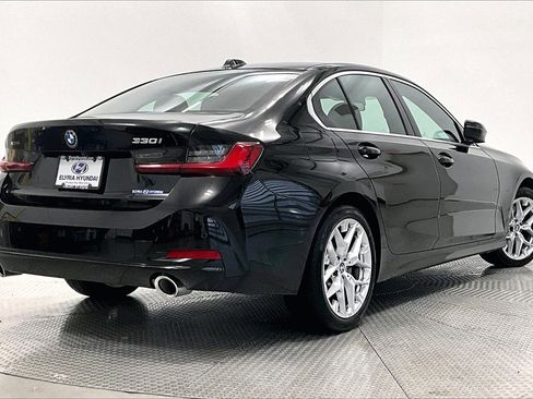 Used 2025 BMW 330i xDrive Sedan image 2