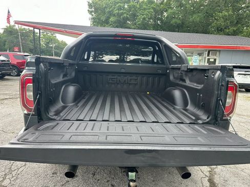 Used 2018 GMC Sierra 1500 SLT w/ All Terrain X Package AWD/4WD image 5