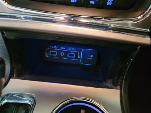 Used 2019 Jeep Grand Cherokee Laredo w/ Security & Convenience Group image 36