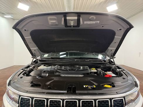 Used 2024 Jeep Wagoneer Series II image 81