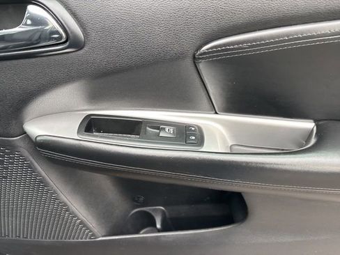 Used 2014 Dodge Journey Limited image 39