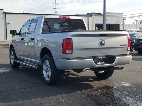 Used 2015 RAM 1500 Express image 3
