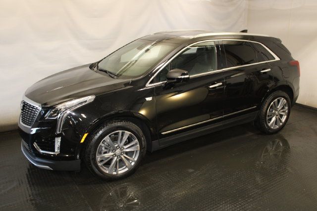 Used 2025 Cadillac XT5 Premium Luxury w/ Technology Package AWD/4WD image 2