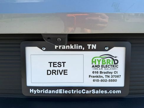 Used 2025 Chevrolet Equinox EV LT image 2