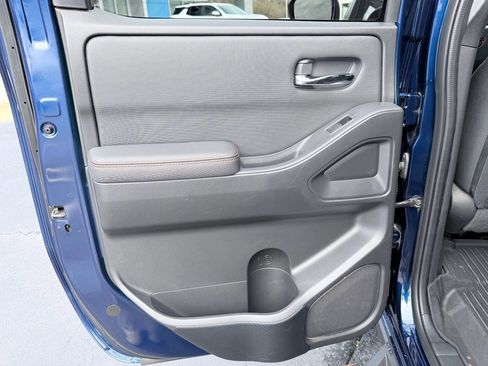 Used 2022 Nissan Frontier PRO-4X image 29