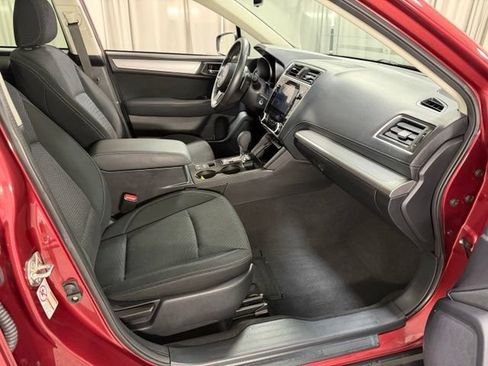 Used 2019 Subaru Outback 2.5i Premium AWD/4WD image 11