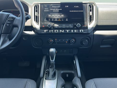 Used 2025 Nissan Frontier SV RWD image 25