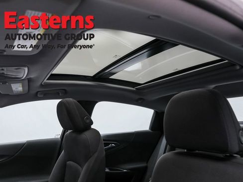 Used 2024 Chevrolet Malibu LT image 34