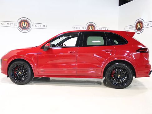 Used 2016 Porsche Cayenne GTS AWD/4WD image 33