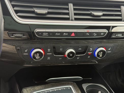 Used 2019 Audi Q7 3.0T Premium AWD/4WD image 23