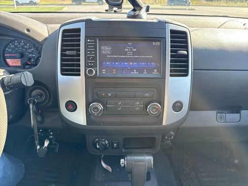 Used 2019 Nissan Frontier SV image 26