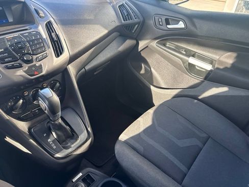Used 2017 Ford Transit Connect XLT FWD image 22