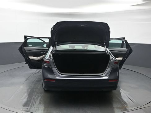 Used 2023 Honda Accord EX image 43
