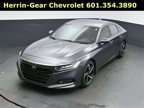 Used 2018 Honda Accord Sport image 30