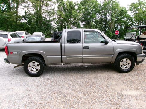 Used 2006 Chevrolet Silverado 1500 LT w/ Light Duty Power Package AWD/4WD image 8