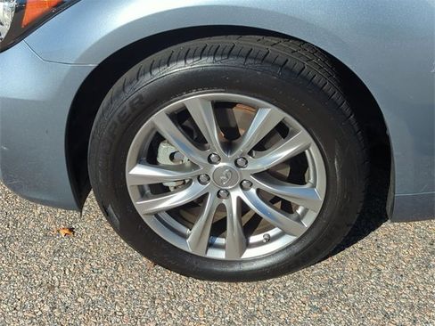 Used 2018 INFINITI Q70 Luxe image 34