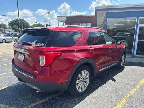 Used 2021 Ford Explorer Limited w/ Equipment Group 301A AWD/4WD image 4