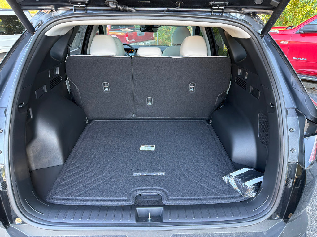 New 2026 Hyundai Tucson Limited FWD image 18