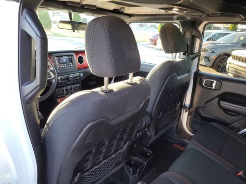 Used 2020 Jeep Gladiator Rubicon w/ Trailer Tow Package image 10