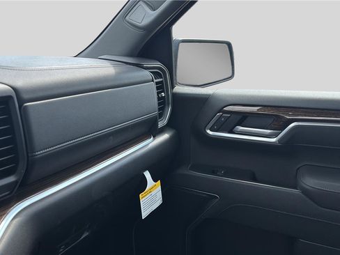 New 2026 GMC Sierra 1500 Elevation image 10