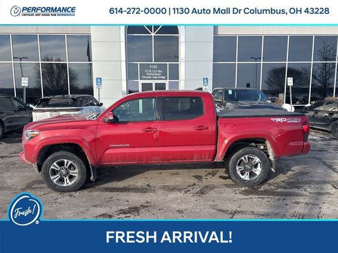 Used 2019 Toyota Tacoma TRD Sport image 7