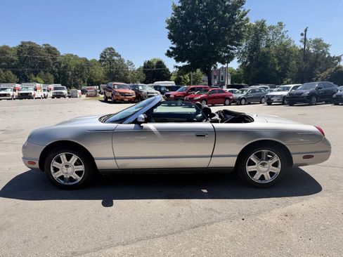 Used 2005 Ford Thunderbird RWD image 8