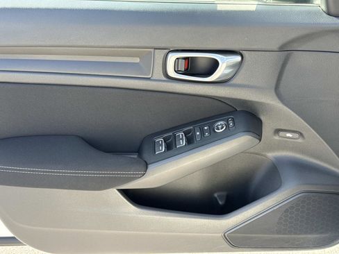 Used 2023 Honda Civic Sport image 17