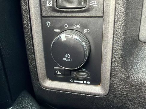 Used 2018 RAM 1500 Express w/ Wheel & Sound Group AWD/4WD image 12