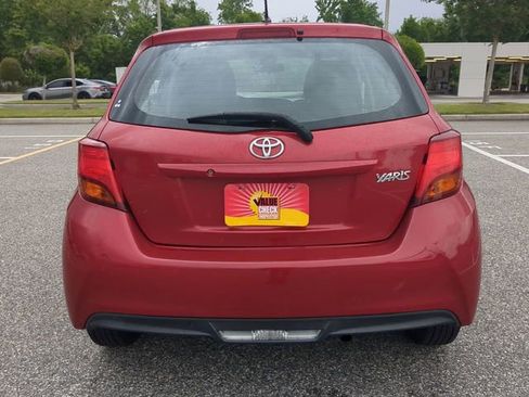 Used 2017 Toyota Yaris L image 5