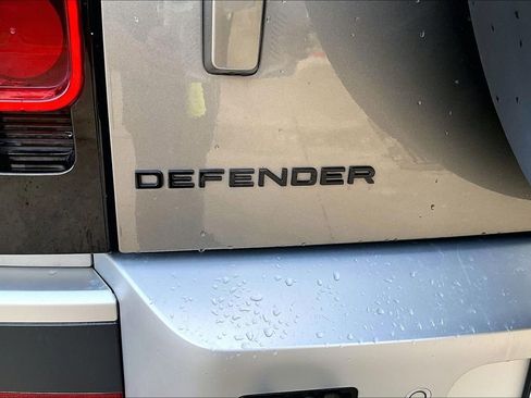 Used 2024 Land Rover Defender 110 S AWD/4WD image 45
